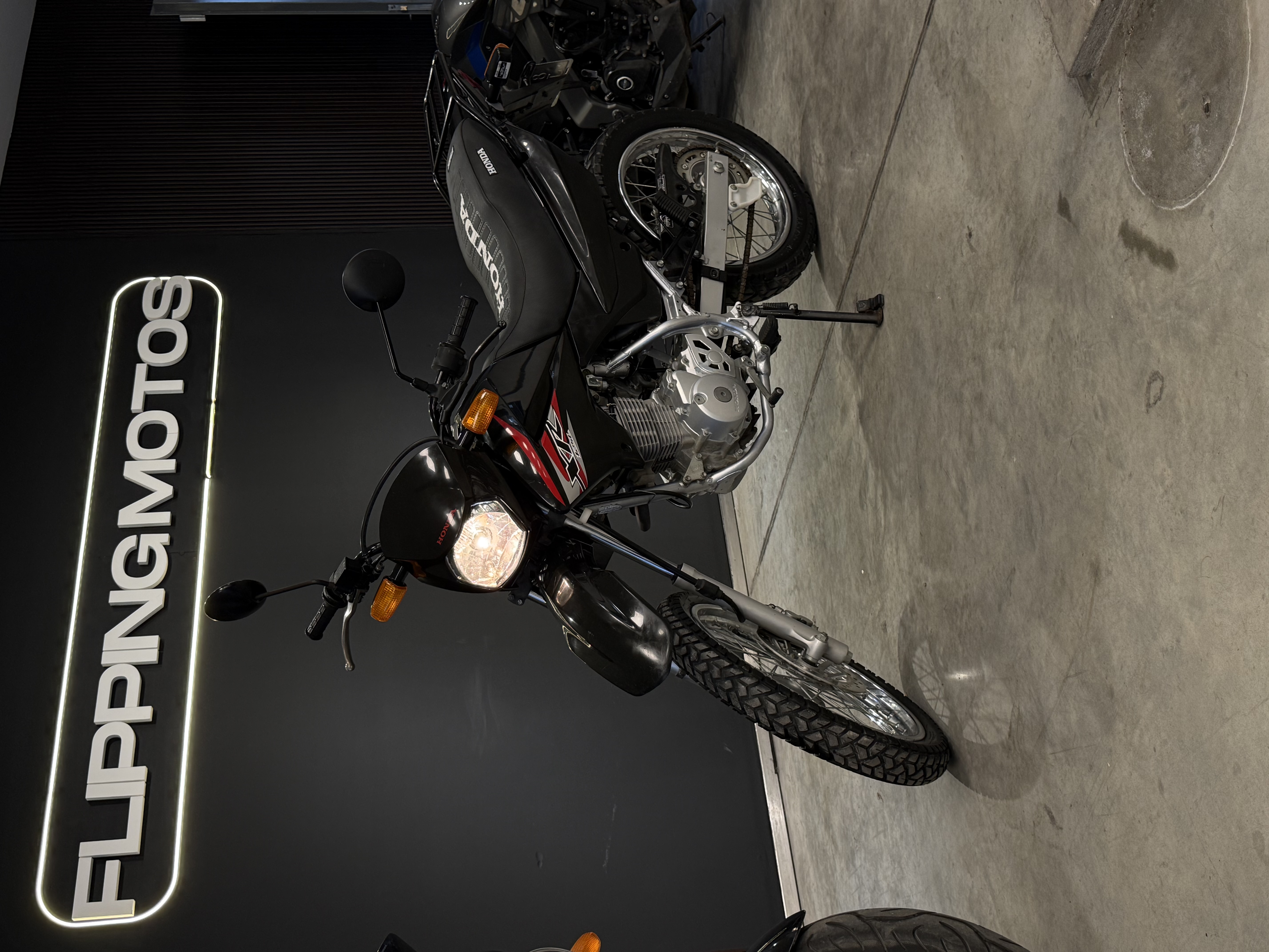 HONDA XR