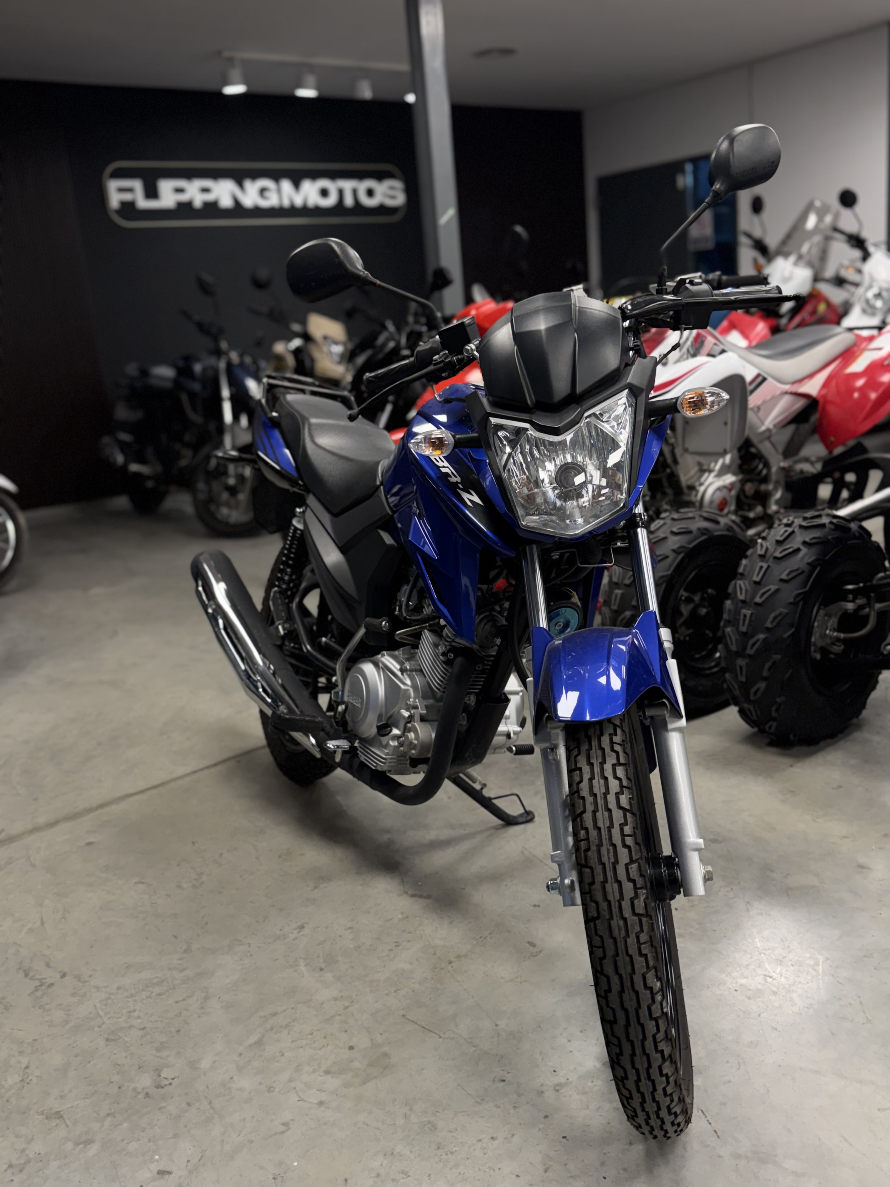 YAMAHA YBR