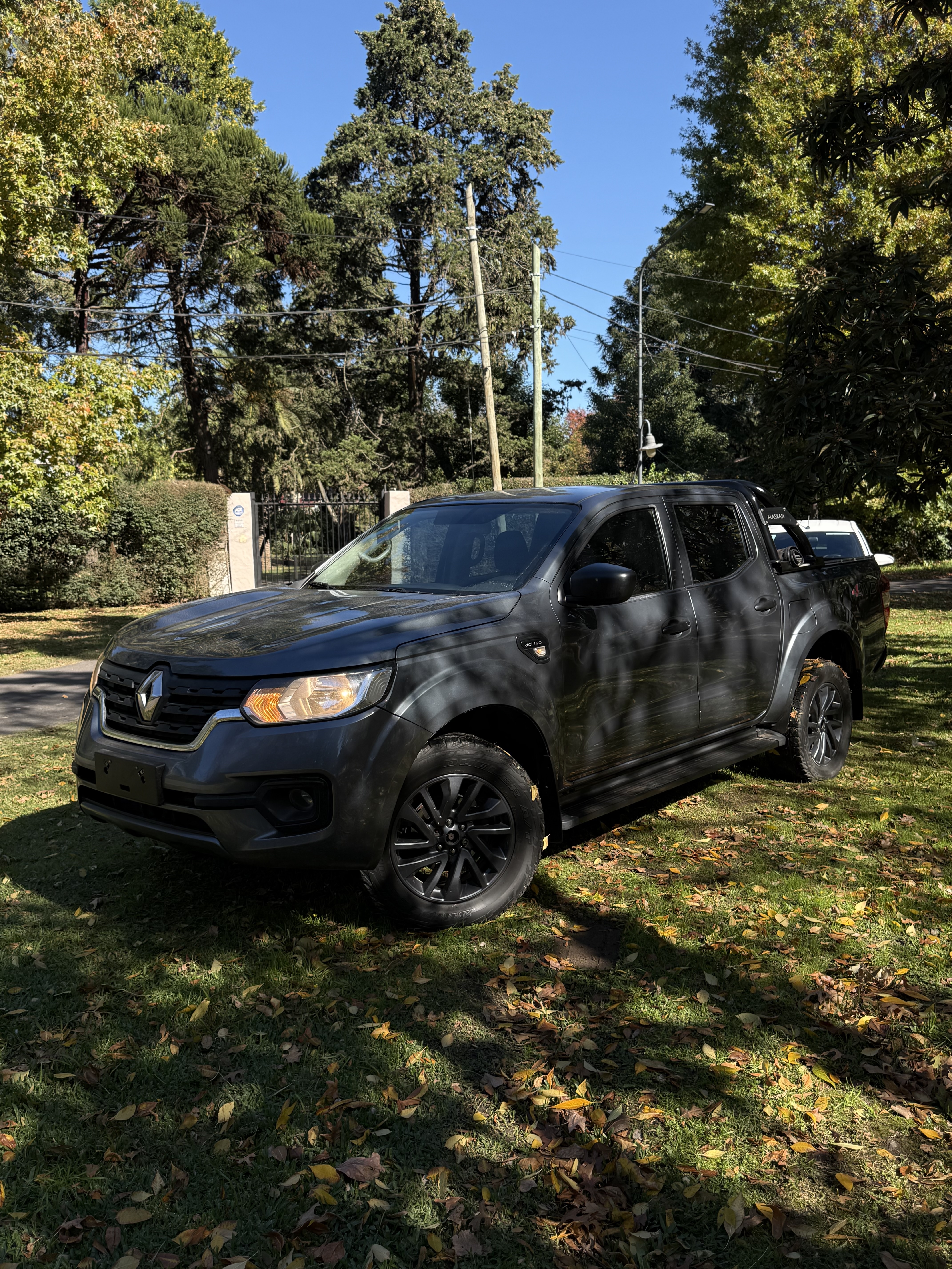 RENAULT ALASKAN