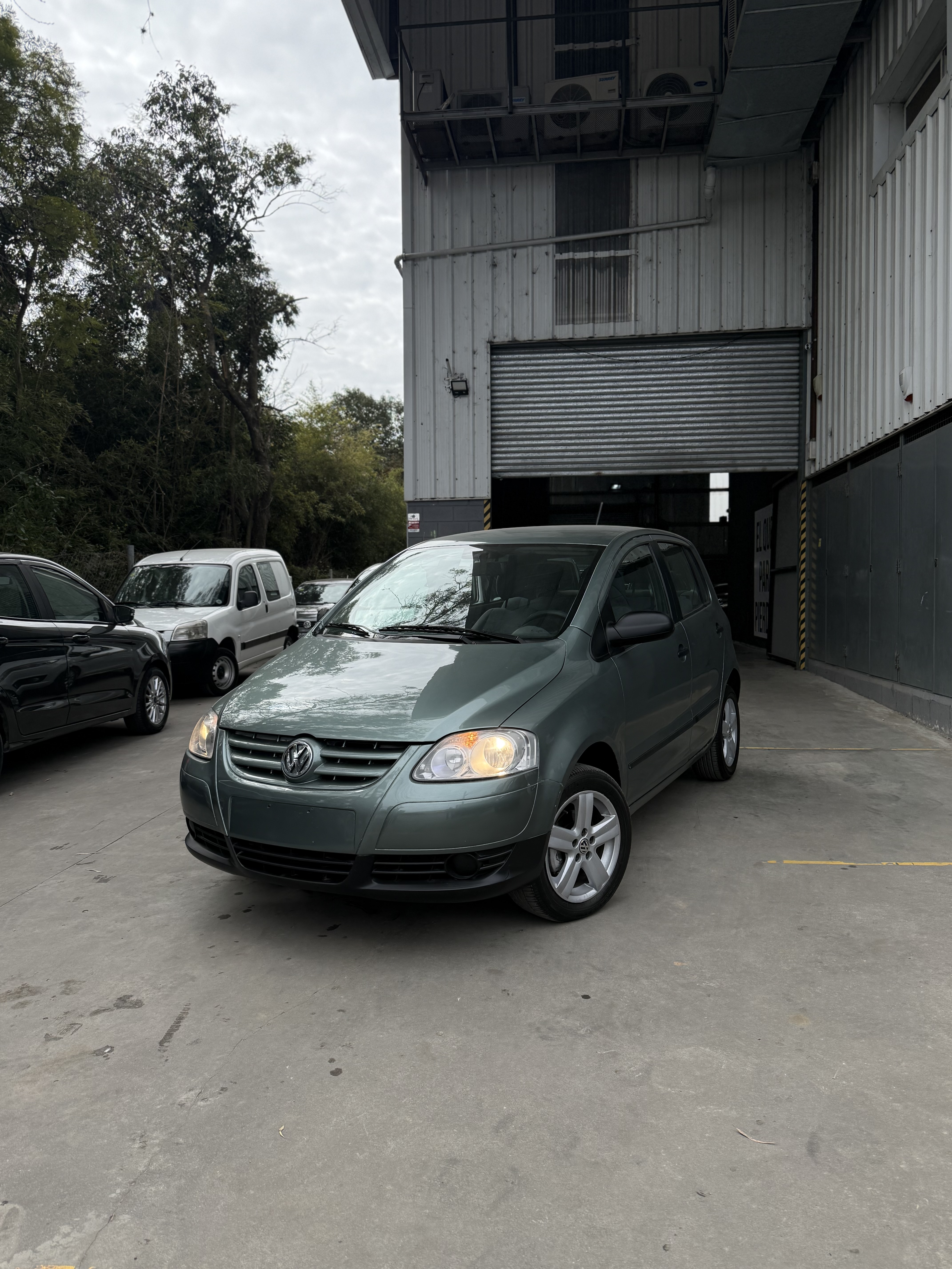 VOLKSWAGEN FOX